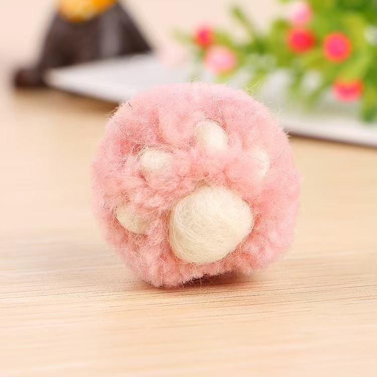 Handcrafted Felt Paw Ball cat Toy Made of Wool