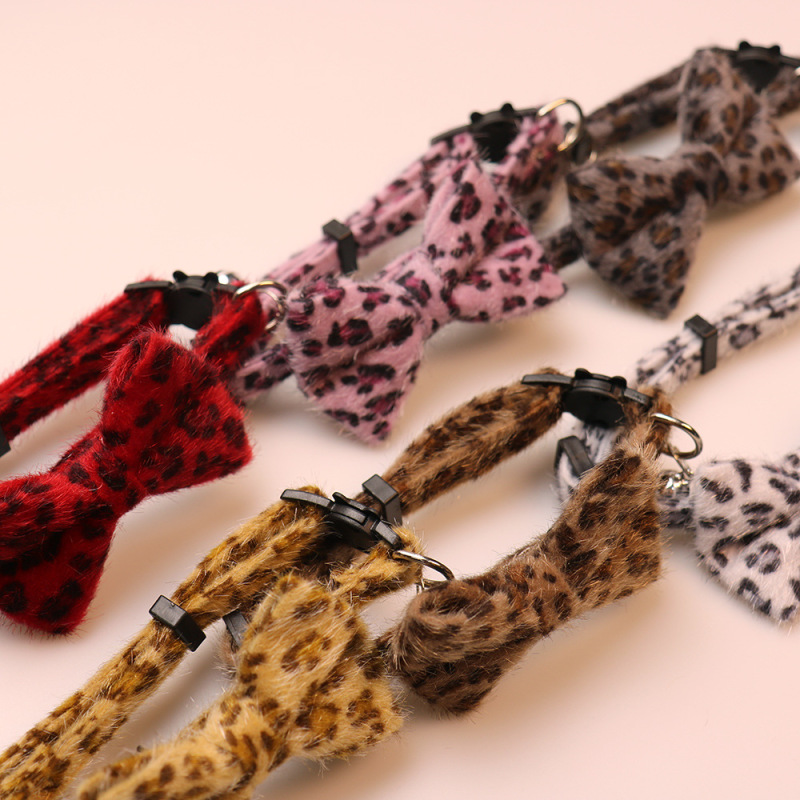 Pet cat collar