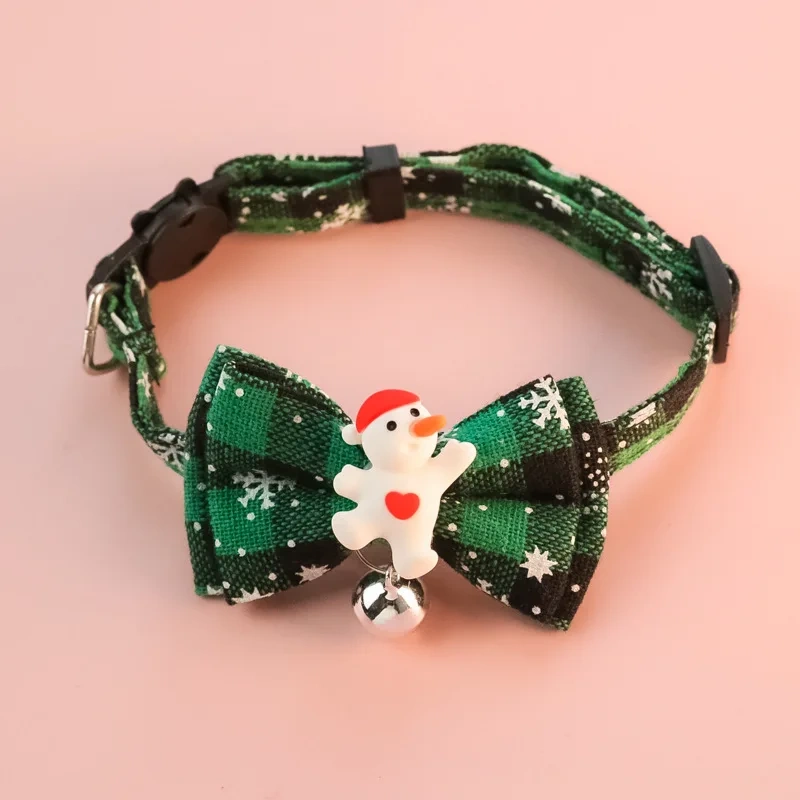 Christmas Pet Breakaway Cat Collar Bow Tie and Bell Cute Plaid Christmas Red Elastic Adjustable Dog Collar New Year Party Decor