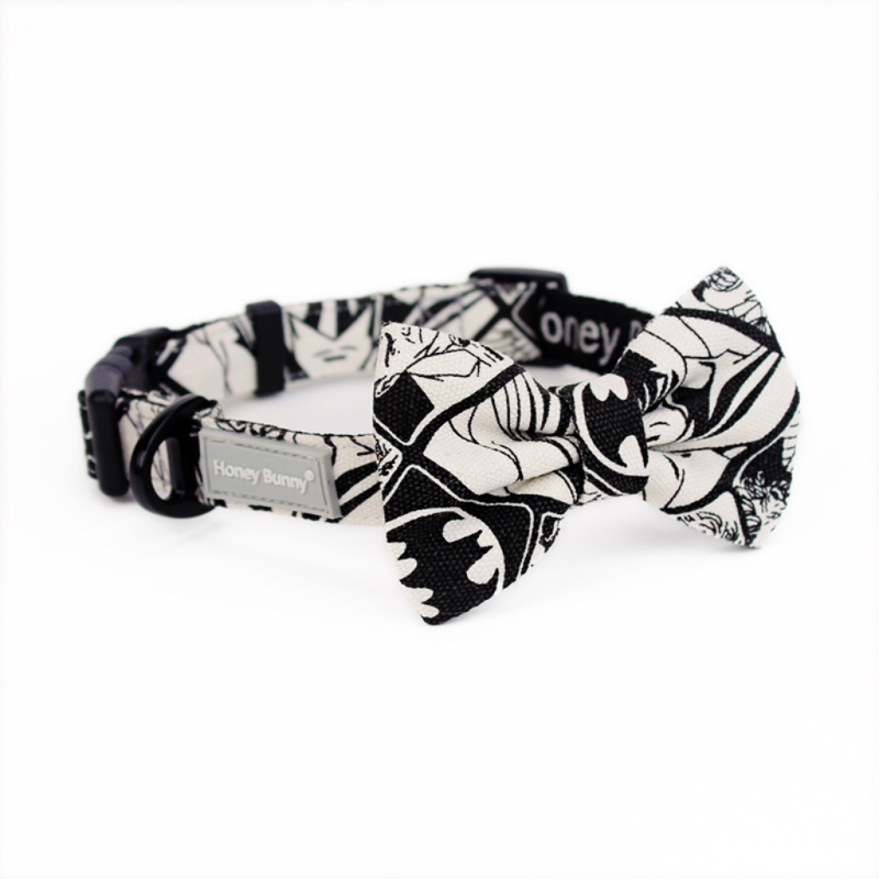Detachable bow on pet collar
