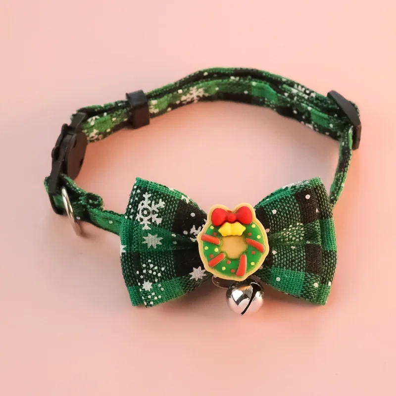 Christmas Pet Breakaway Cat Collar Bow Tie and Bell Cute Plaid Christmas Red Elastic Adjustable Dog Collar New Year Party Decor