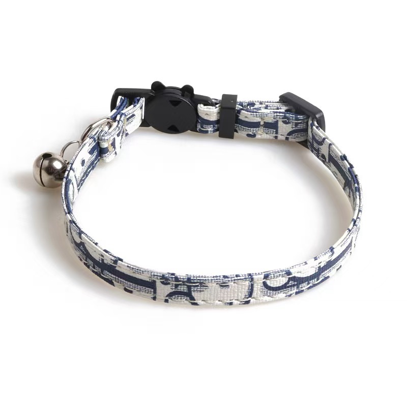Adjustable Collar Cute Kitten Face Shape Button with Bell Pet Collar