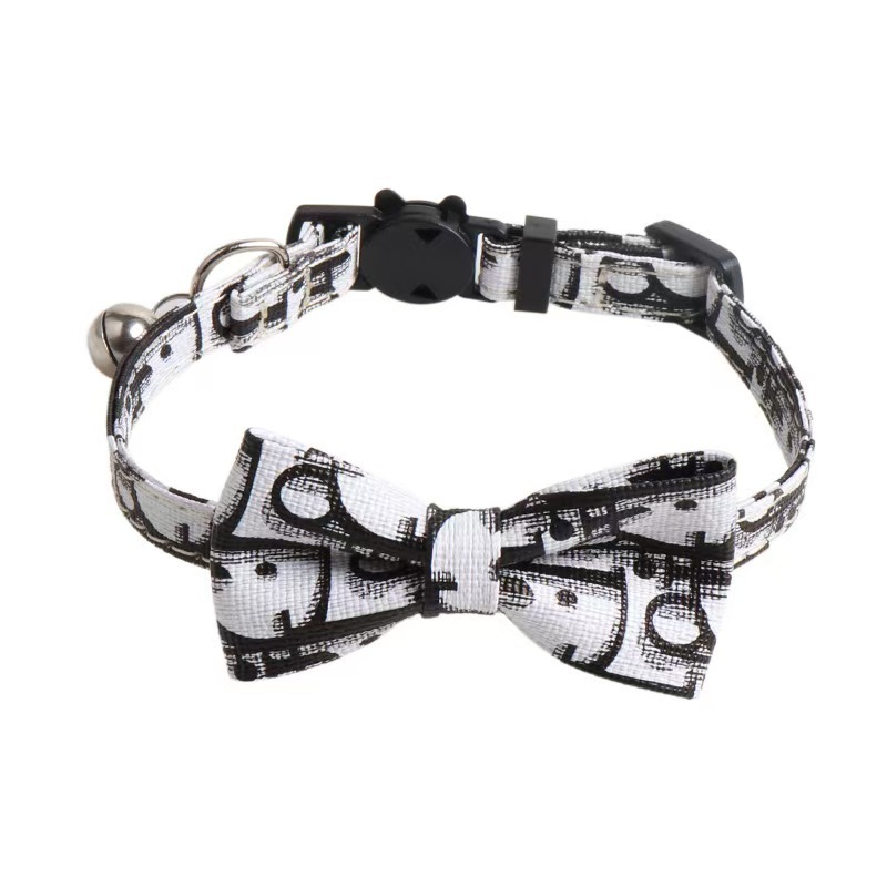 Adjustable Collar Cute Kitten Face Shape Button with Bell Pet Collar
