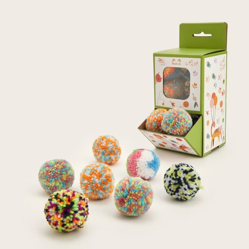 Cat Toy Cartoon Style Playful Ball Made of Pure Yarn