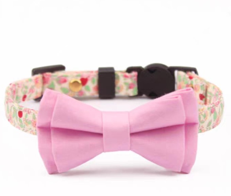 Cute cat safety collar
