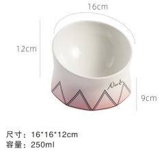 Ceramic cat-shaped slanted bowl