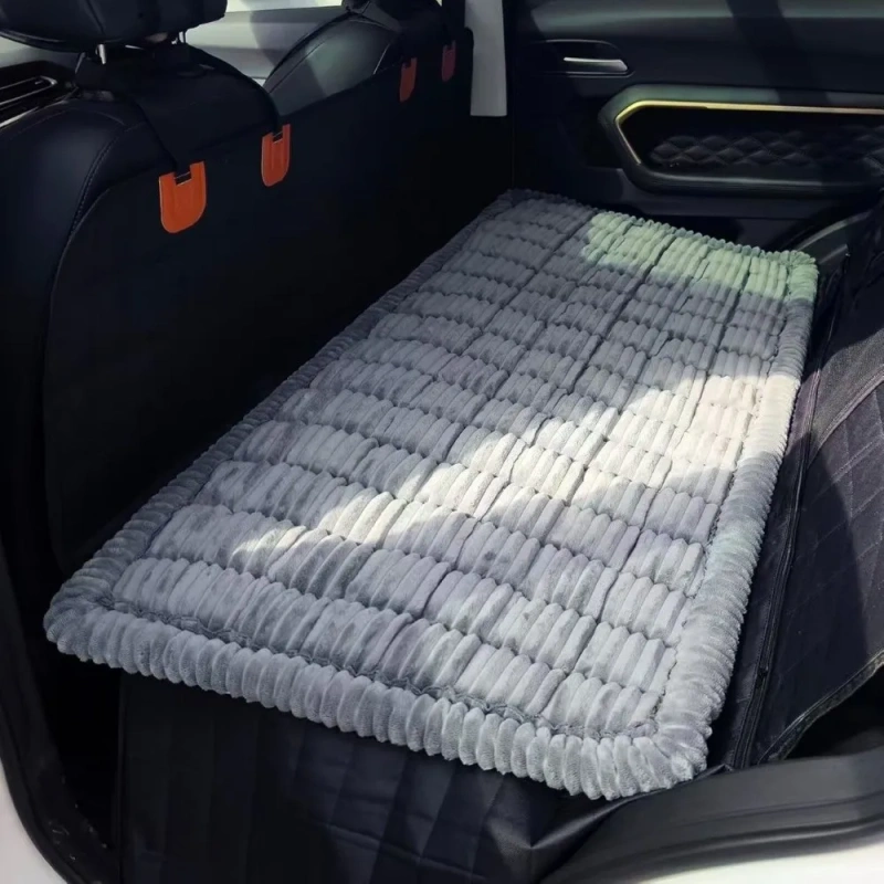 High Quality Multi-Purpose Backseat Pet Bed Mat Washable Thick Plaid Dog Bed Breathable Non-Slip Travel Pet Mat