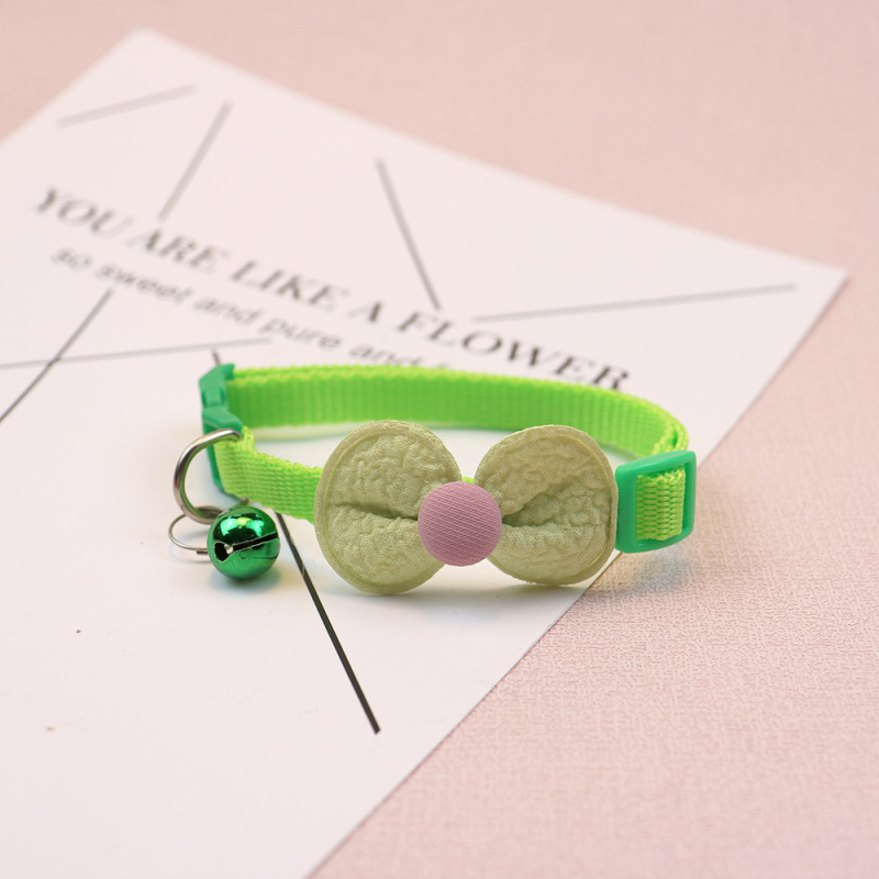 Knitted Bow Pet Collar