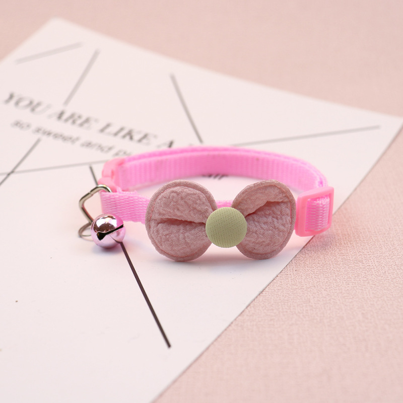 Knitted Bow Pet Collar