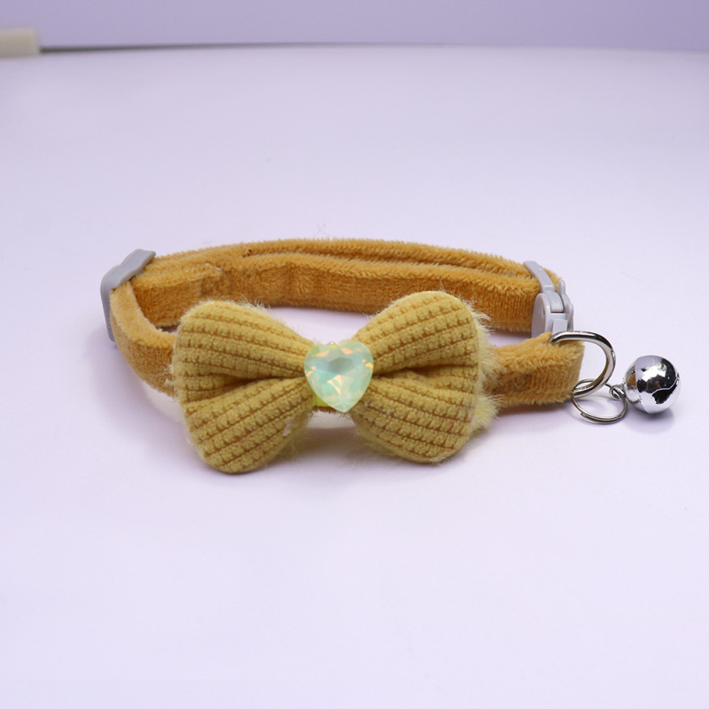 Knitted Bow Pet Collar