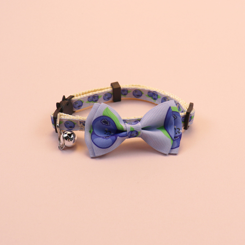 Knitted Bow Pet Collar