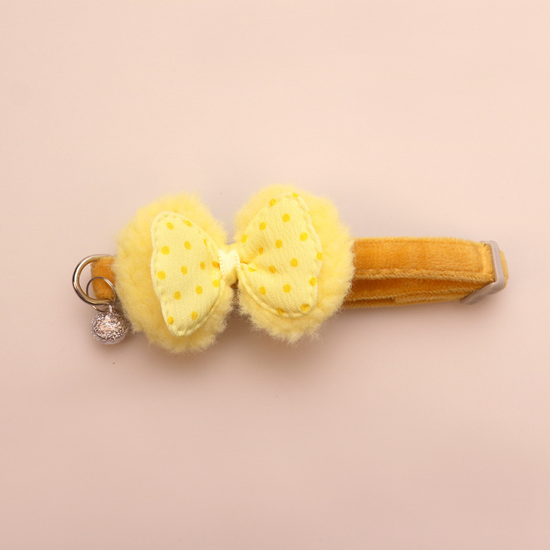 Knitted Bow Pet Collar