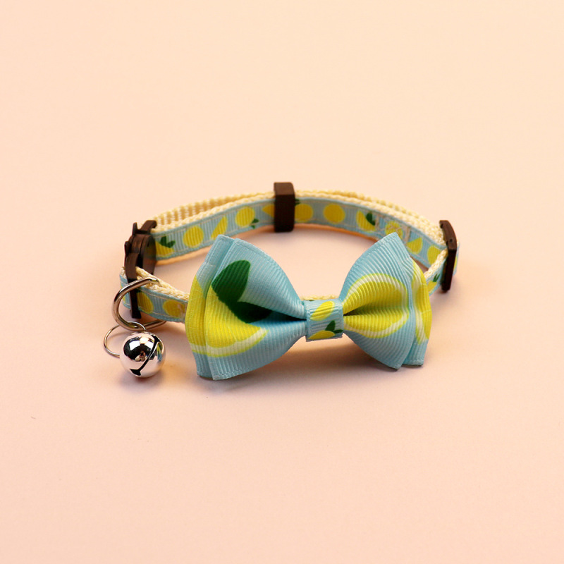 Knitted Bow Pet Collar