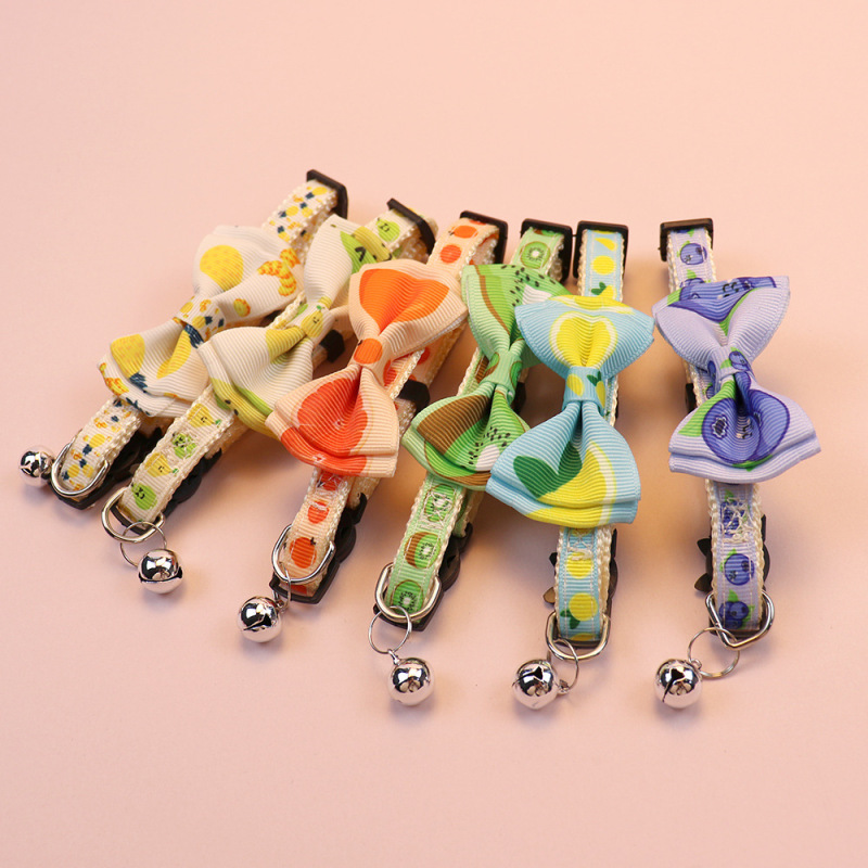 Knitted Bow Pet Collar