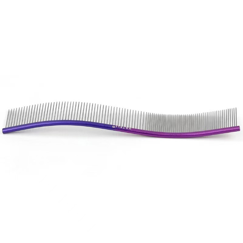Pet curved grooming comb