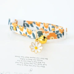 Small Flower Cat Pet Dog Collar Cute Cartoon Print Design Soft Neck Bell Decoration 16 Colors Breakaway Polyester for