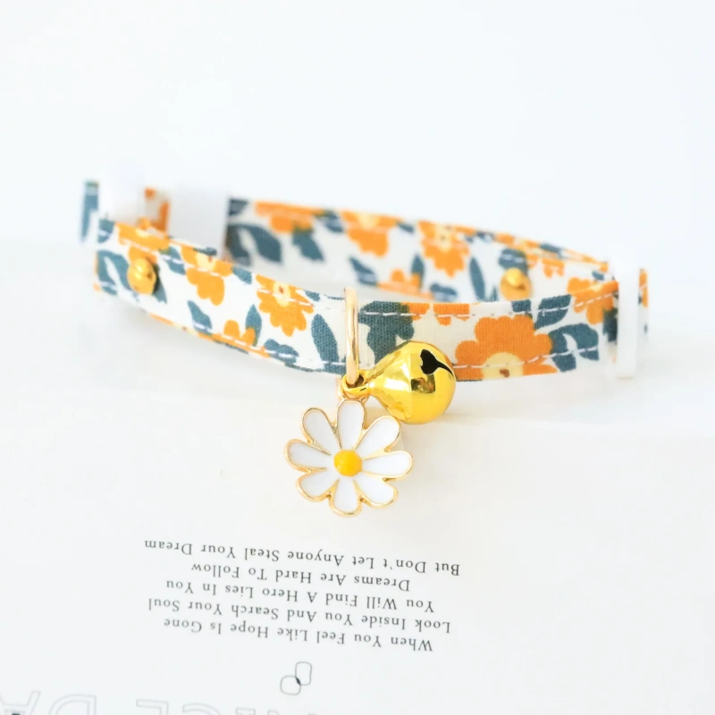 Small Flower Cat Pet Dog Collar Cute Cartoon Print Design Soft Neck Bell Decoration 16 Colors Breakaway Polyester for