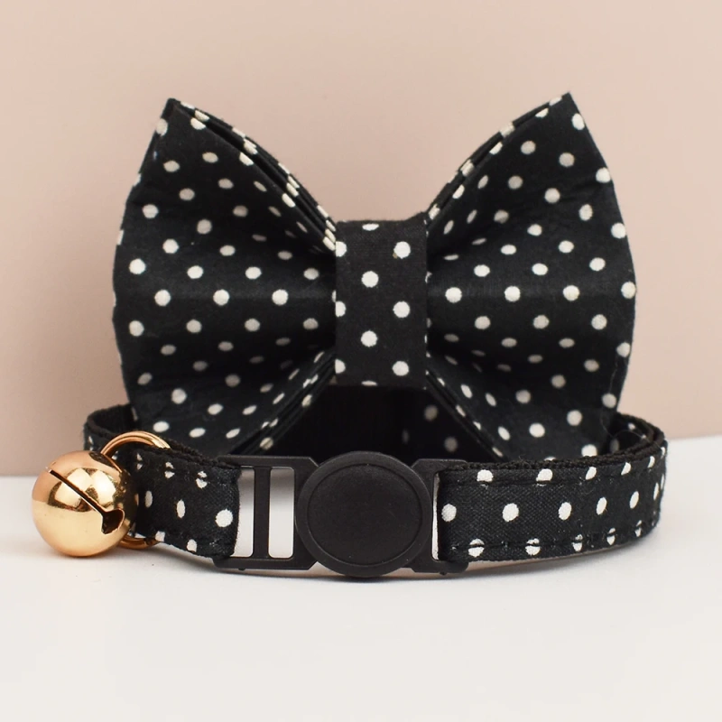 Adjustable Cat Collars with Bowknot Pet Safety Prevents Choking Comfortable And Stylish for Cats
