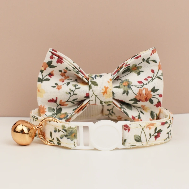 Adjustable Cat Collars with Bowknot Pet Safety Prevents Choking Comfortable And Stylish for Cats