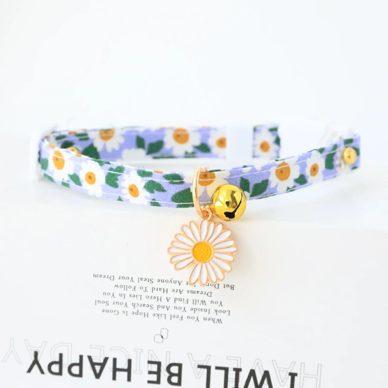 Small Flower Cat Pet Dog Collar Cute Cartoon Print Design Soft Neck Bell Decoration 16 Colors Breakaway Polyester for