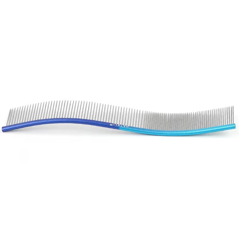 Pet curved grooming comb