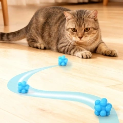 Cat Chew Ball Toy Silicone High Elasticity Bite-resistant Kitten Toy Teeth Cleaning Interactive Ball Cat Toy Supplies