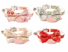 Gold-stamped bow cat collar with engraving