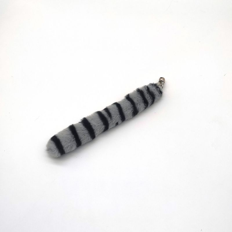 Replaceable heads for fox fur and rabbit fur cat toys