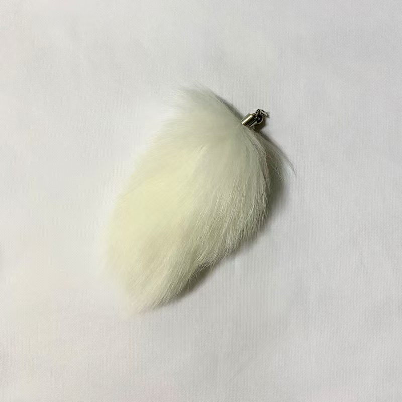 Replaceable heads for fox fur and rabbit fur cat toys