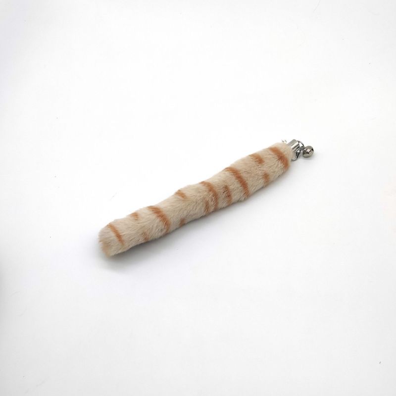 Replaceable heads for fox fur and rabbit fur cat toys
