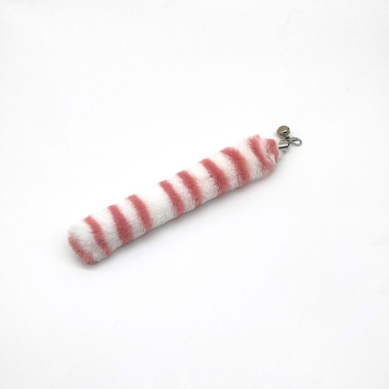 Replaceable heads for fox fur and rabbit fur cat toys