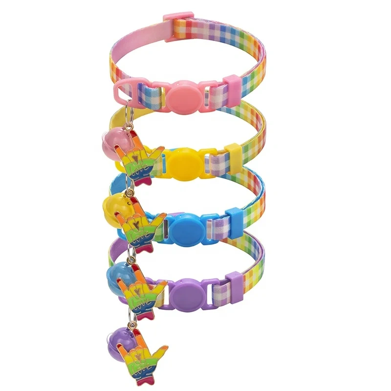 Hot Selling Eco-Friendly Comfortable Nylon Rainbow Plaid Dogs Adjustable Small Bell Collar for Small Animals All Seasons Hand