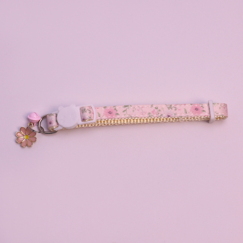 Floral cat collar