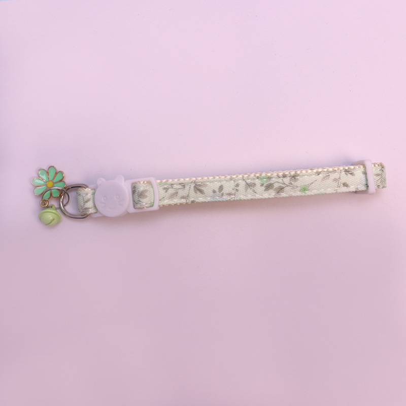 Floral cat collar