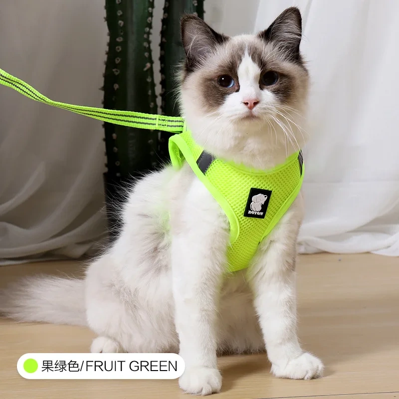 Breathable and Resistant Cat Traction Cat Leads Cat Harness on Pet Leash Products