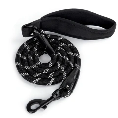 's Best-Selling Thickened Nylon Reflective Dog Leash Padded Pet Leash for Medium Large Dogs Explosion-Proof Solid