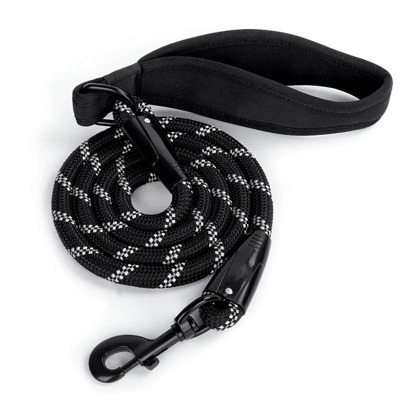 's Best-Selling Thickened Nylon Reflective Dog Leash Padded Pet Leash for Medium Large Dogs Explosion-Proof Solid