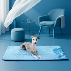 Cooling mats for pets in summer