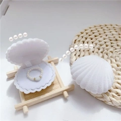 1 Piece Lovely Clamshell Gift Box Holder Jewelry Box Case Velvet Wedding Ring Box for Earrings Necklace Display & Packaging