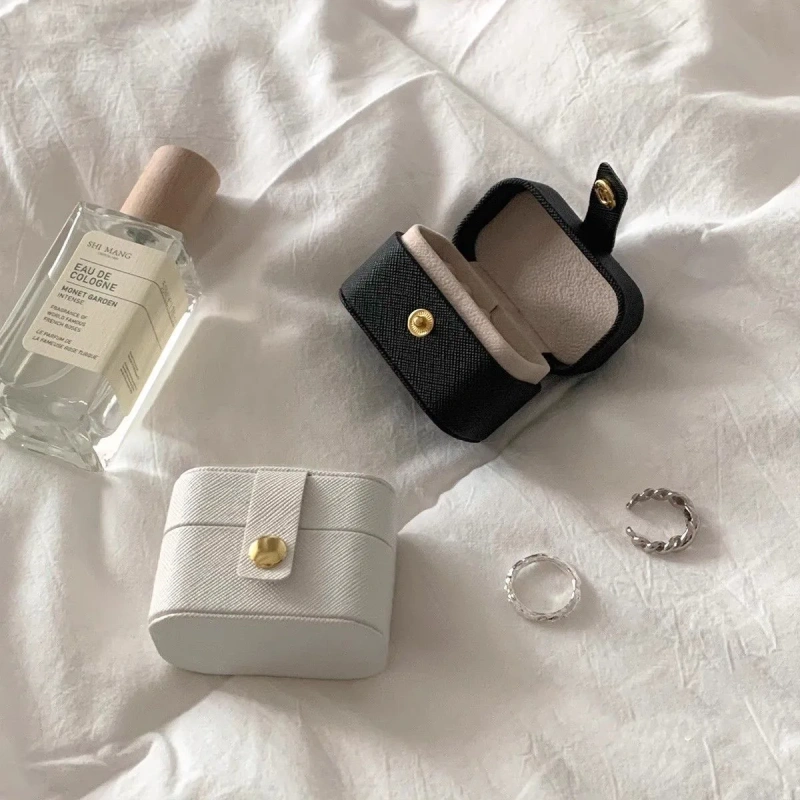 Mini Portable Small Jewelry Storage Bag Travel Simple Leather Ring Necklace Earrings Storage Box Organizer Display Gift Box