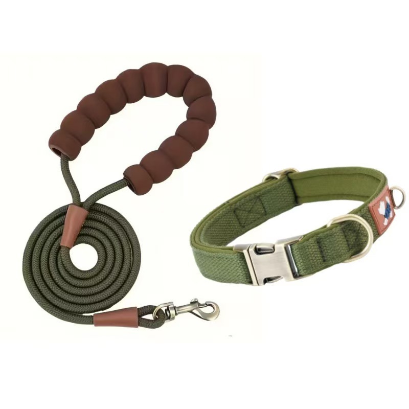 Adjustable dog collar