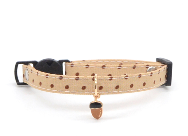 Cat polka dot collar