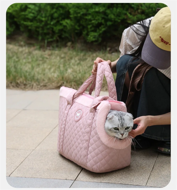 Pet Cat Tote Bag Autumn/Winter Ultra Light Quilted Cotton Pet Tote Bag Single Shoulder Cat Outdoor Bag