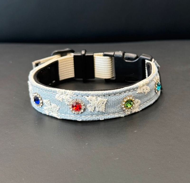 Pet collar