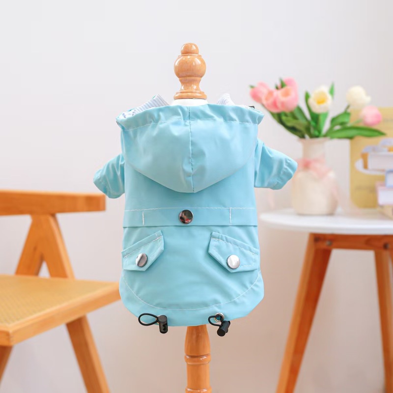 Raincoat for pet cats and small dogs
