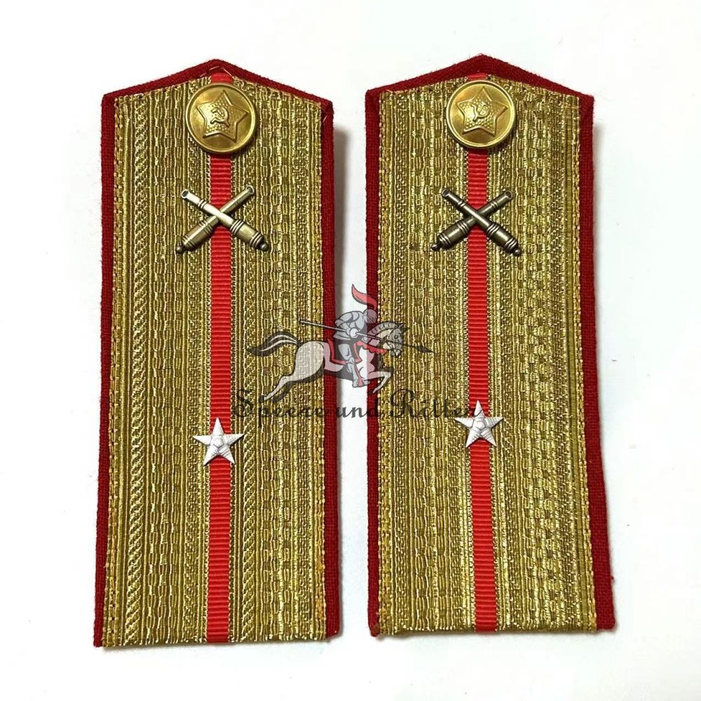 Shoulder Boards Everyday wear for Junior lieutenant Artillery 1943 (мла́дший лейтена́нт)