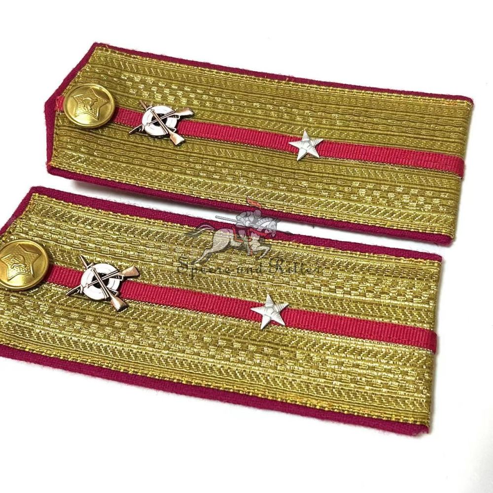 Shoulder Boards Everyday wear for Junior lieutenant infantry 1943 (мла́дший лейтена́нт)