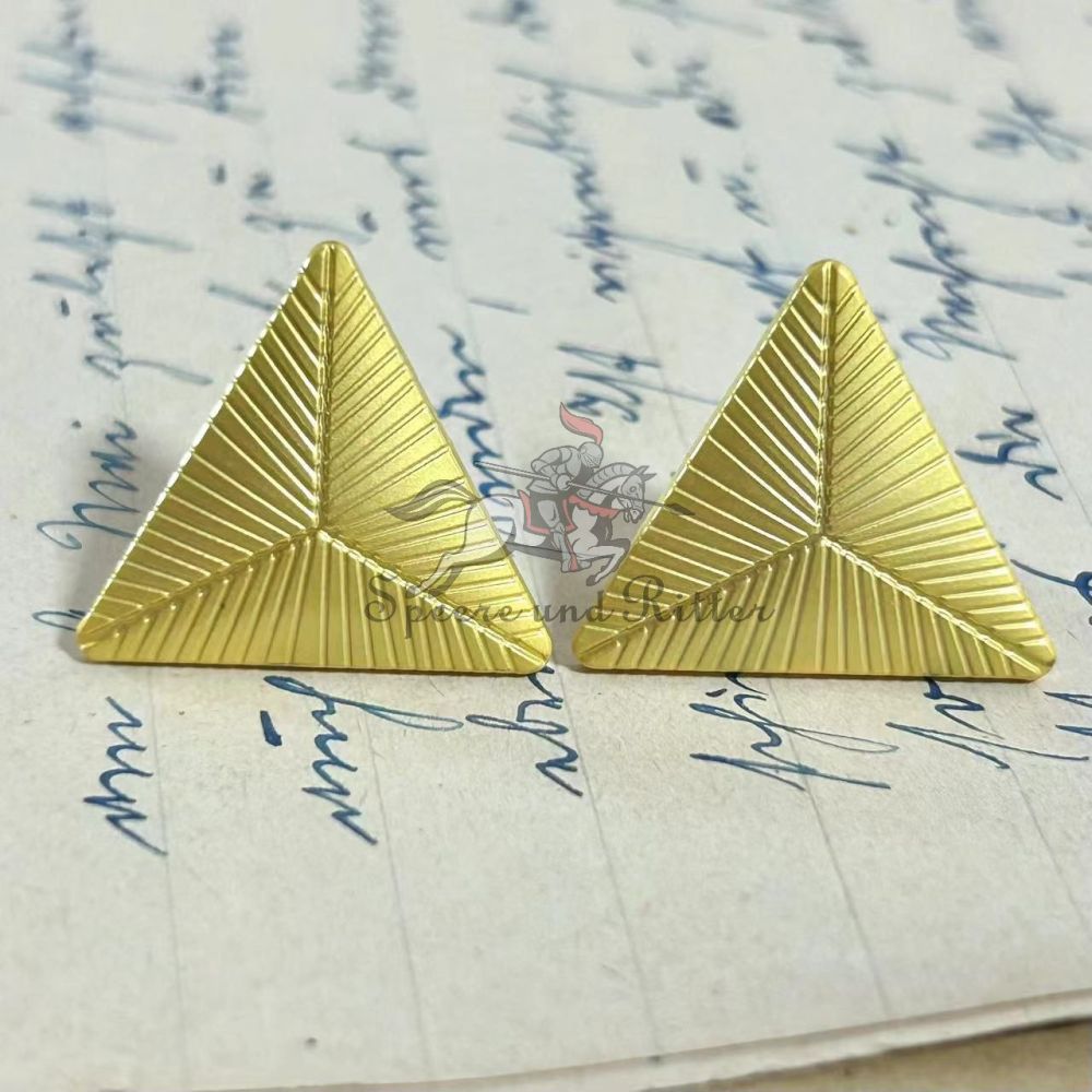 M40 Triangles on collar tabs Petty Officer