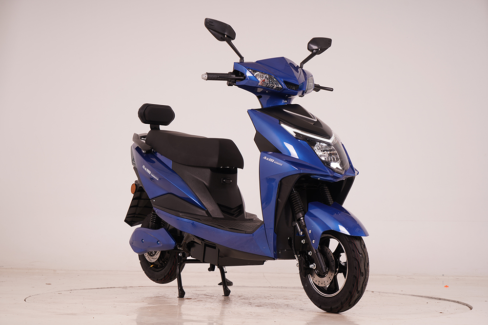 ZS Wholesale factory price electric motorbike scooter