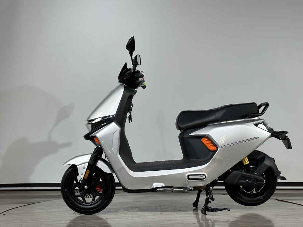 Nine Wholesale factory price electric motorcycle